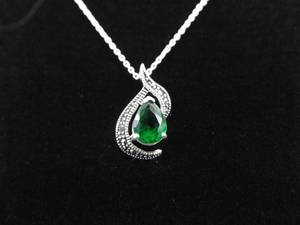 .925 Sterling Silver Art Nouveau Emerald Crystal Pendant Necklace