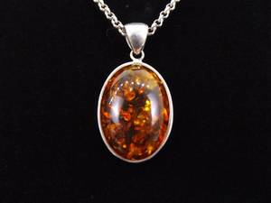 .925 Sterling Silver Amber Cabochon Pendant Necklace