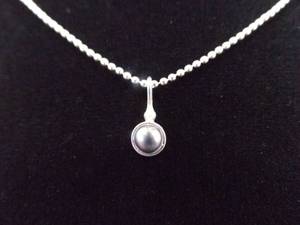 .925 Sterling Silver Genuine Black Pearl Cabochon Pendant Necklace