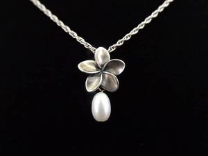 .925 Sterling Silver Genuine Pearl Flower Pendant Necklace