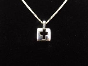 .925 Sterling Silver Cross Pendant Necklace