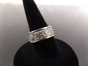 .925 Sterling Silver And she was fair as is the rose in May Rose Band Ring Size 6