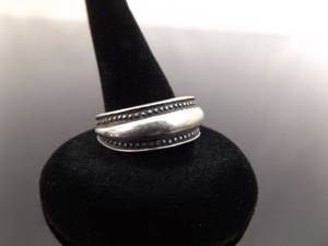 NEW .925 Sterling Silver Styled Adjustable Ring Size 9