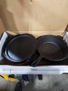 Stansport Cast Iron Cookware Set