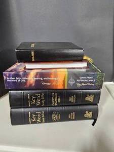 Collection of Bibles - 1 is in Russian