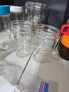 Ball Mason Jars w Lids