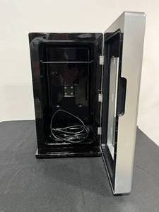 Frigidaire Mini Cooler w no cord