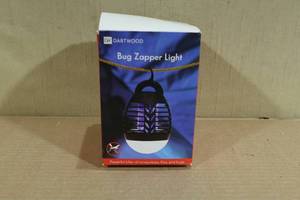 lot 20 image: Dartwood Bug Zapper Light