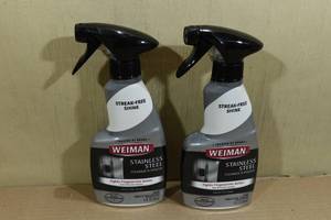 lot 135 image: 2 12oz Weiman Stainless Steel Cleaner and Polisher
