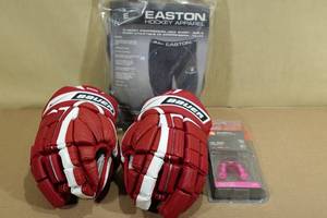 lot 172 image: Bauer 13 Hockey Gloves with Mouth Guard and Compression Jock Short