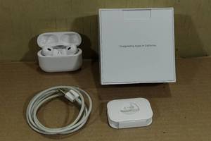 lot 253 image: Apple AirPods Pro 2nd Generation Earbuds