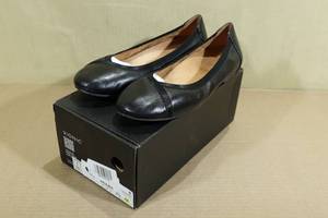lot 271 image: Vionic Womens Ballet Flats -Size 8.5