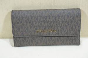 lot 140B image: Michael Kors Trifold Wallet