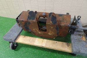 lot 214 image: Fifth Wheel Mount with Receiver