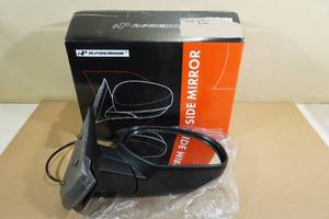 lot 205 image: Side Mirror for 07-13 GM Truck