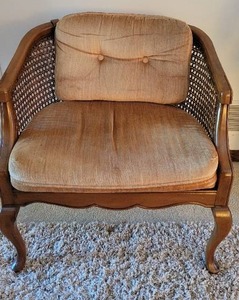 lot 34 image: Comfortable Caned Sitting Chair