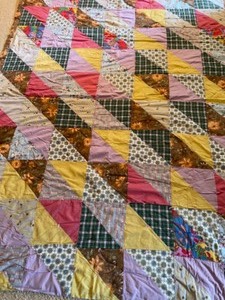 lot 175 image: Triangle Scrap Quilt