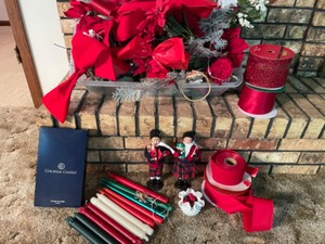 lot 303 image: Holiday Candles & Other Decoratives