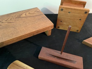 lot 84A image: Woodworkers Hand Crafted Projects--Shelf, Door Stop, Decorative Bin, Plate Stands, & Pen