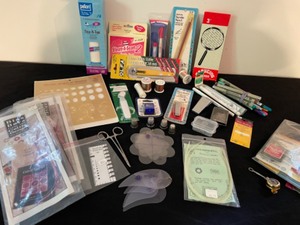 lot 203 image: Quilting & Sewing Accessories