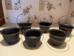 lot 204 image: Cast Iron Pots for French Onion Soup