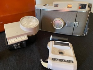 lot 10 image: Vintage Polaroid Camera in a Case