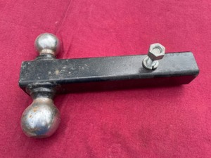 lot 251 image: Trailer Hitch