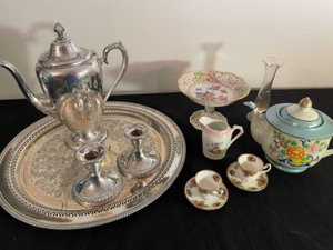 lot 196A image: Silver Plated and Floral Vintage Collection
