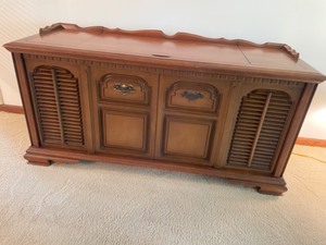 lot 23 image: Vintage RCA Record Player & 8-Track Player Cabinet
