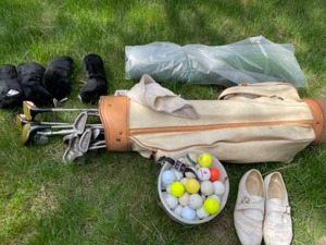 lot 135 image: Eye 2 Ping Golf Club Ladies Set