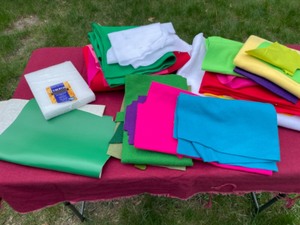 lot 137 image: Craft Felt of Various Sizes