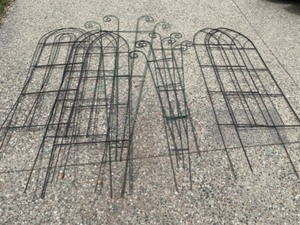 lot 150 image: Decorative Garden Trellis