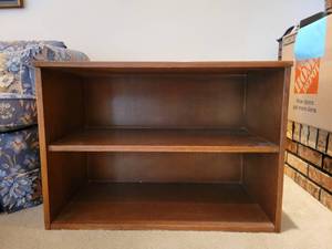 lot 33 image: Set of Two Wooden Bookshelves