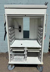 lot 36 image: Stanley InnerSpace Roll Top Storage Supply Endo Cart Locking With Keys - In Great Condition