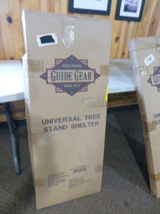 lot 62 image: Guide Gear Universal Tree Stand Shelter