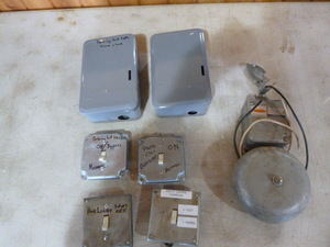 lot 26 image: Electrical Items