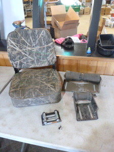 lot 31 image: BoatTrailer Parts