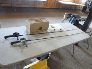 lot 34 image: Fishing Items