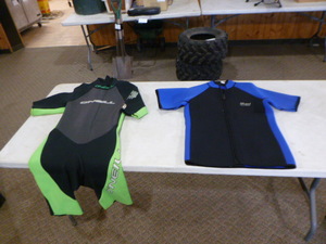 lot 56 image: Wetsuit and Top
