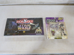 lot 77 image: Monopoly Star Wars Board Game