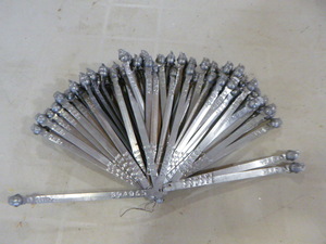 lot 82 image: Vintage Great Northern Railway Metal Tag Bands