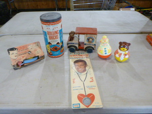 lot 94 image: Vintage Toys
