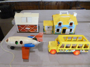 lot 99 image: Vintage Fisher Price Toys