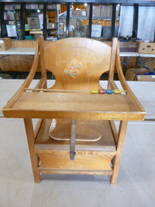 lot 108 image: Vintage Holmquist-Swanson Wood Potty Chair
