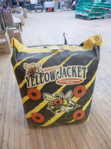 lot 189 image: Morrells Yellow Jacket Target