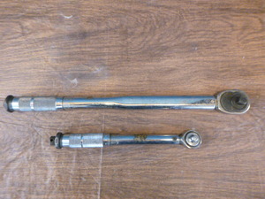 lot 234 image: 2 Torque Wrenches