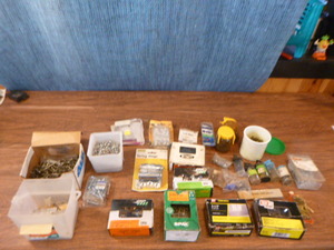 lot 247 image: Lot of Hardware