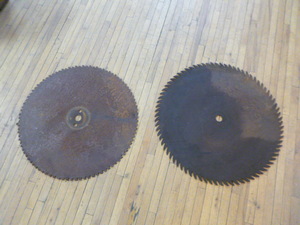lot 265 image: 2 Saw Blades