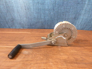 lot 279 image: Trailer Winch