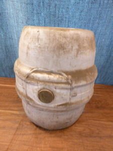 lot 297 image: Grain Belt Keg